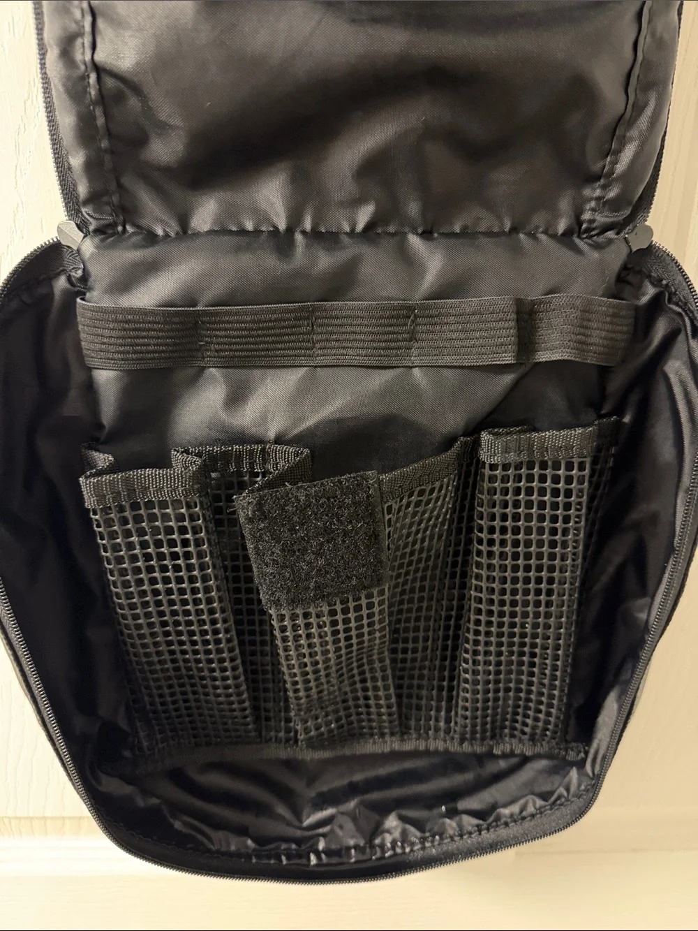 Palladio Black Hanging Travel Toiletry Case w/ Detachable Pocket Y2K
